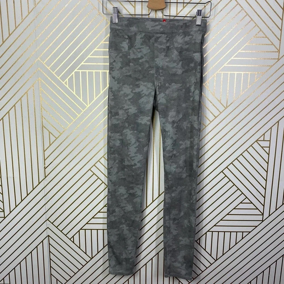 Spanx Stone Wash Camo Jean-Ish Ankle Leggings in Green Gray Size US XS - Picture 2 of 11